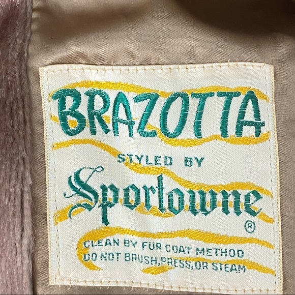 *Vintage Madigan Chicago Brazotta Styled by Sportowne‎ Fur Double-Breast Coat - Picture 9 of 13